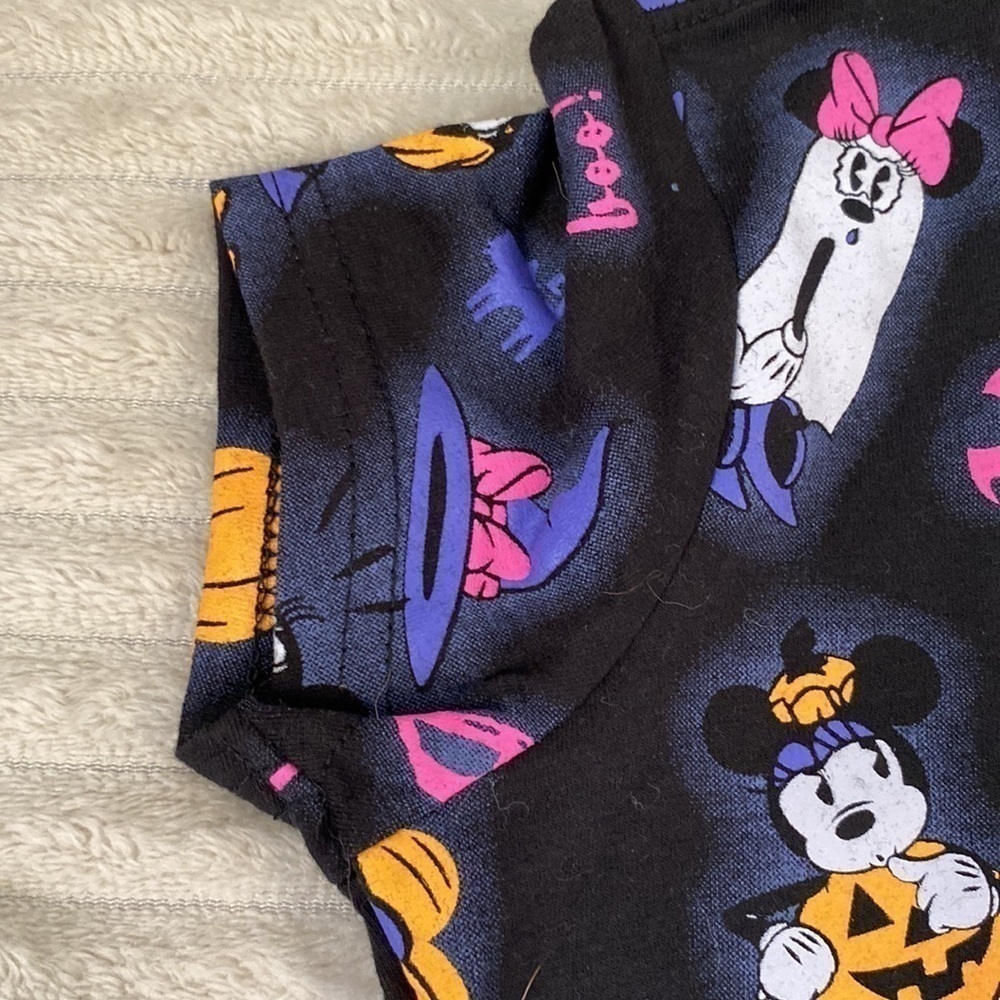 DISNEY Minnie Mouse Halloween T-Shirt for Girls - Glow-in-The-Dark size 5/6 - Picture 4 of 5